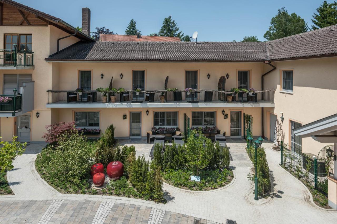 אינינג אם אמרזי Hotel Mutz Garni מראה חיצוני תמונה